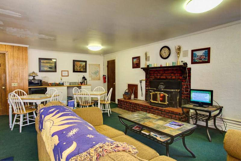 Margaretville Motel Ngoại thất bức ảnh